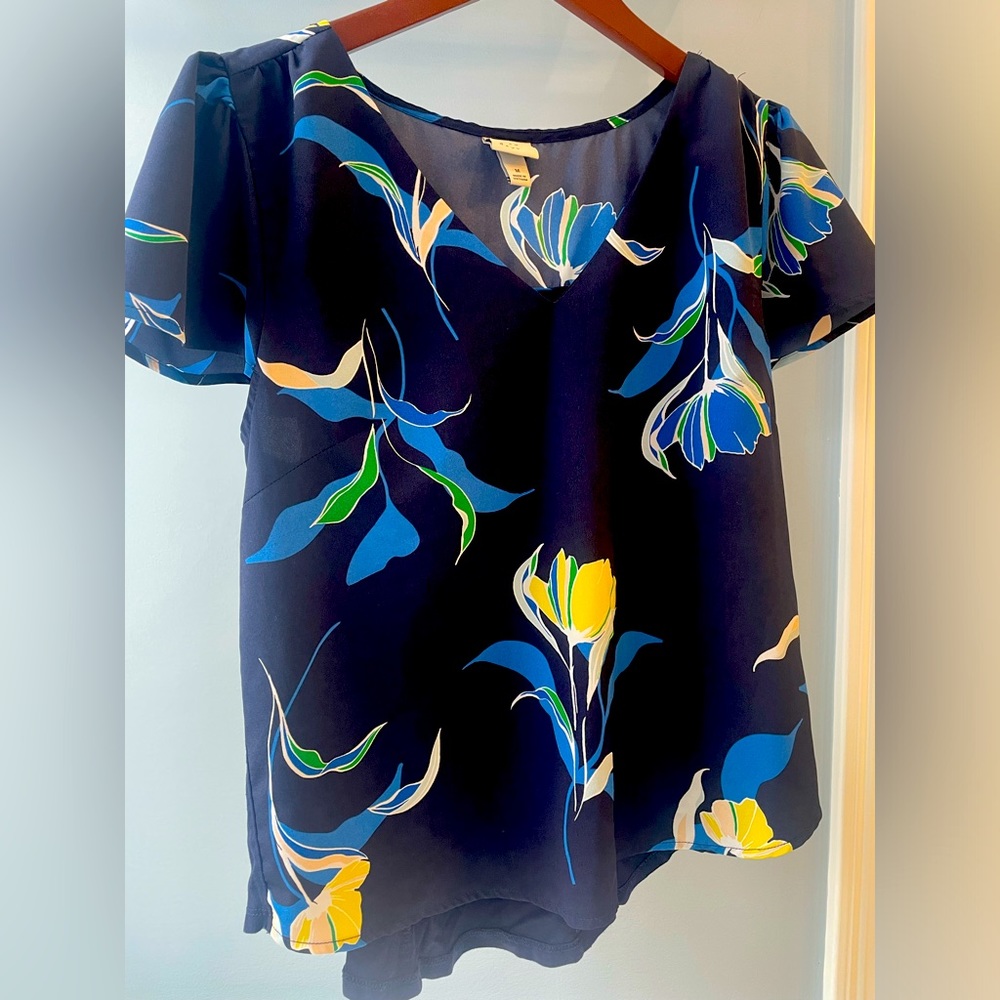Gorgeous and feminine top